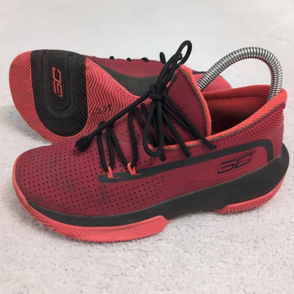 Under Armour Shoes Youth 4.5 Curry 3Zero 3 GS Sneakers‎ Red Athletic 3022117-601